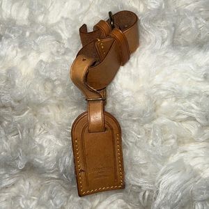 LV luggage tag